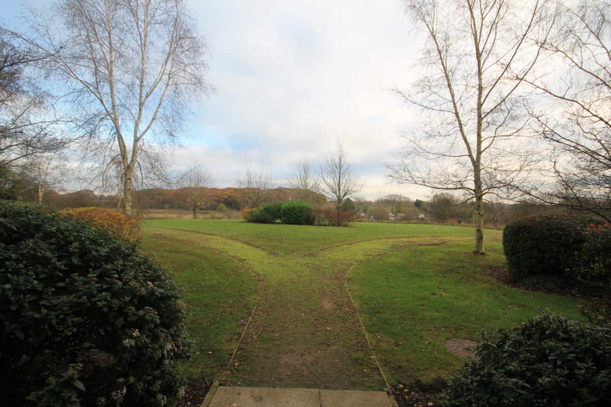 Foxholme Court, Crewe