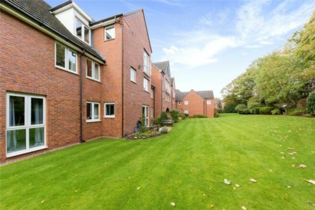 Wright Court, Nantwich