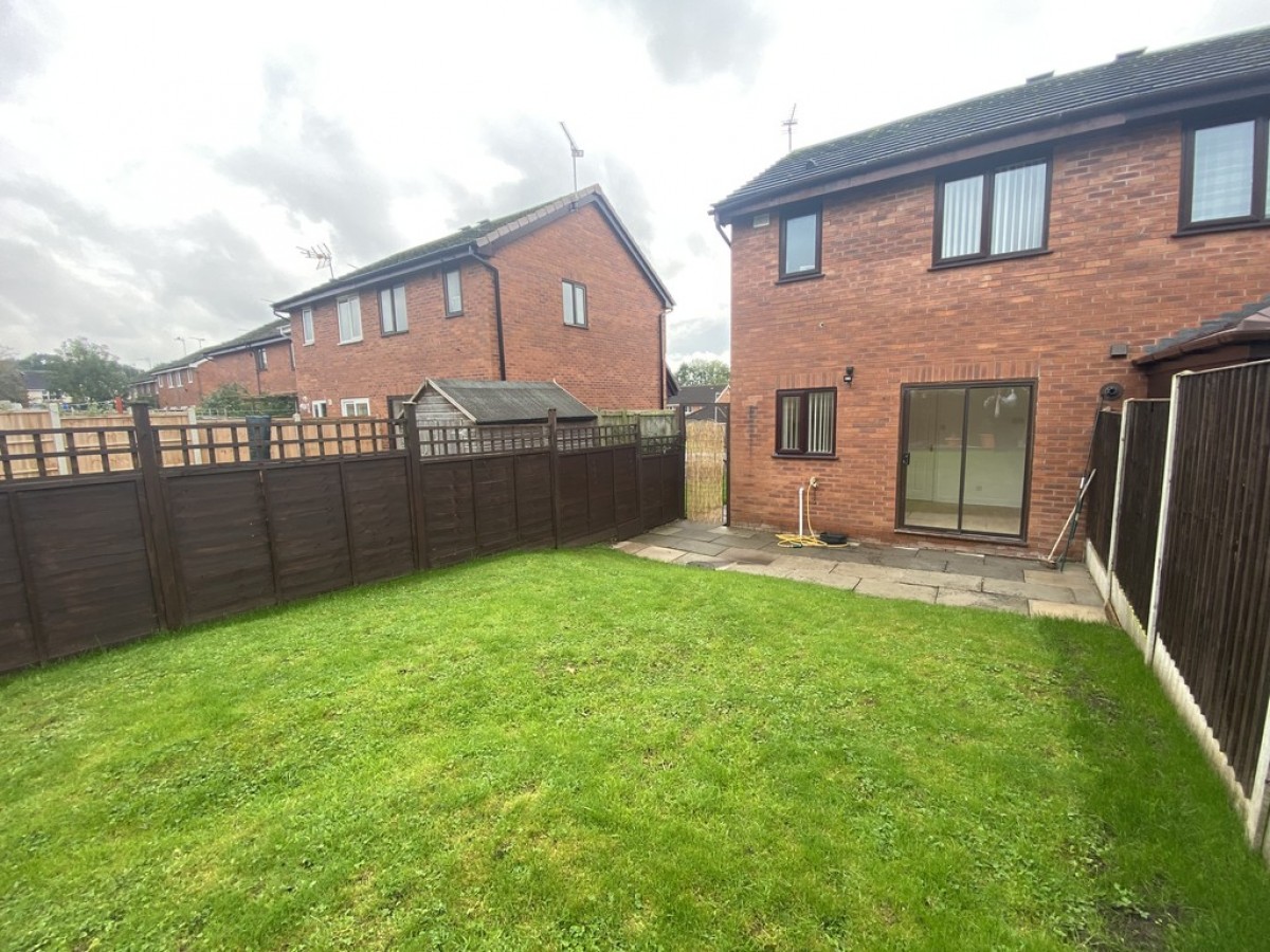 Field Lane, Wistaston