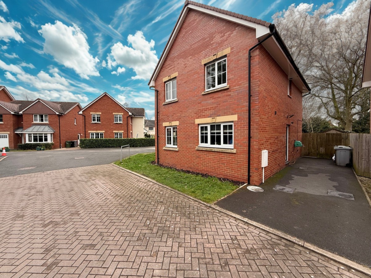 Sandland Grove, Regents Park, Nantwich