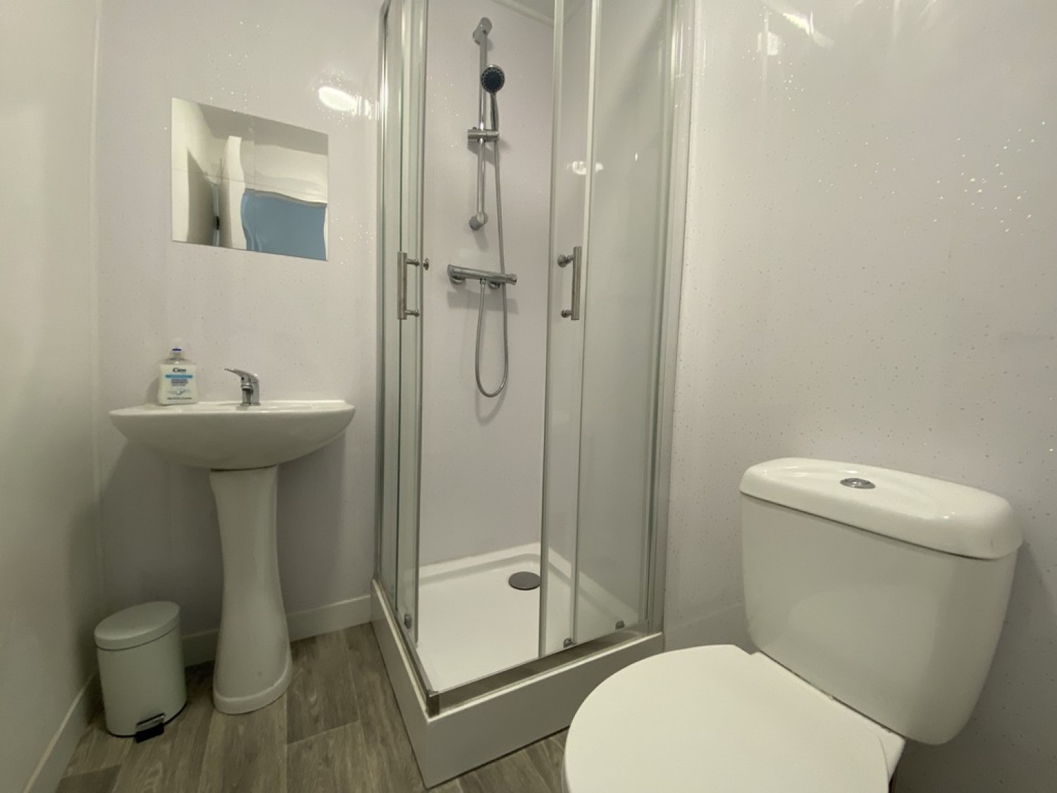Room 3, Aldersey Road, Wistaston