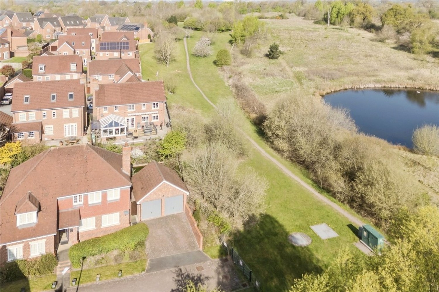St. Augustines Drive, Wychwood Village