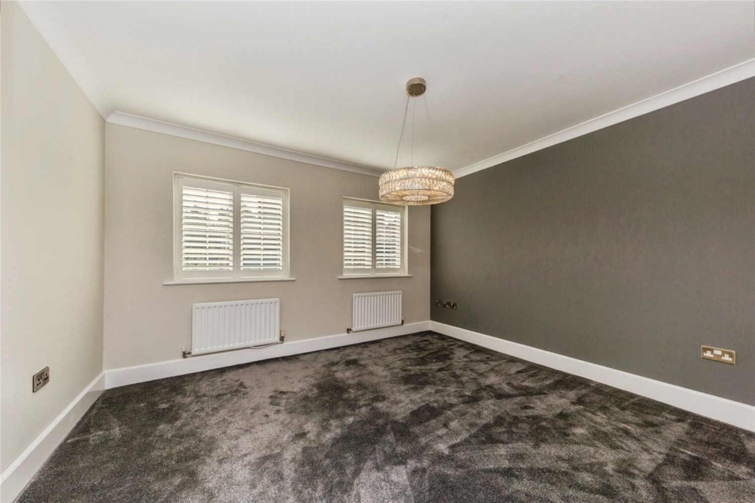 St. Augustines Drive, Wychwood Village
