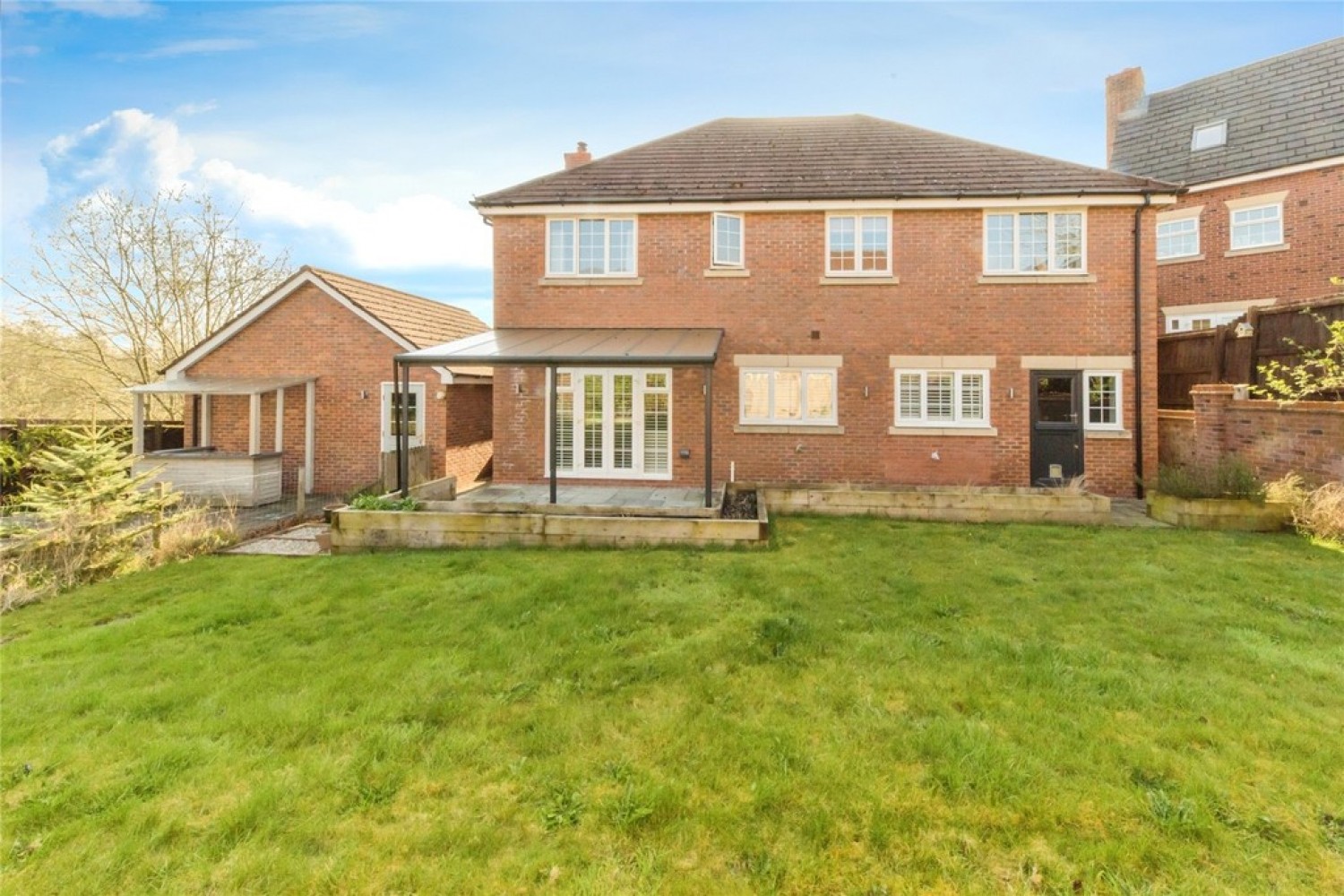 St. Augustines Drive, Wychwood Village