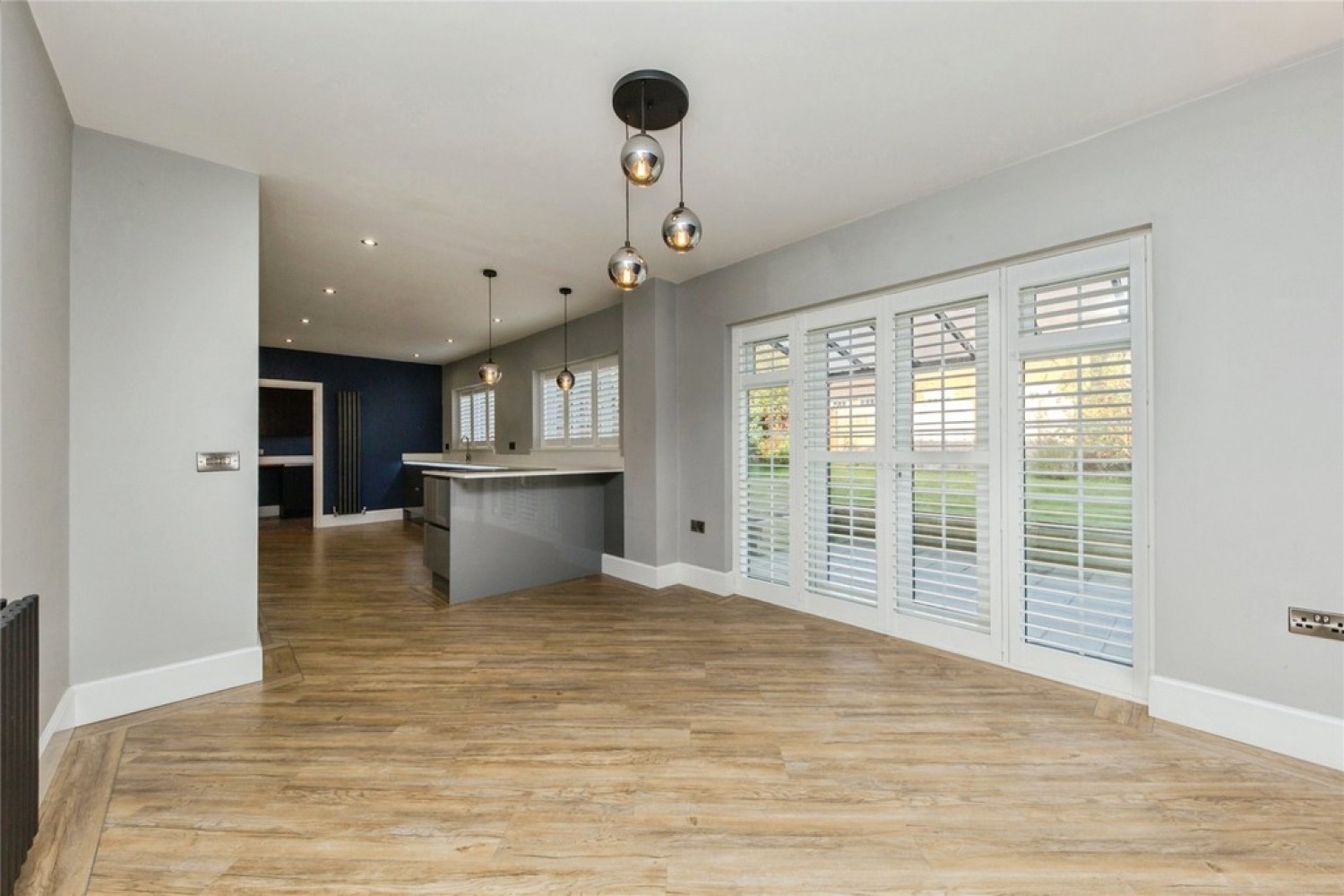 St. Augustines Drive, Wychwood Village