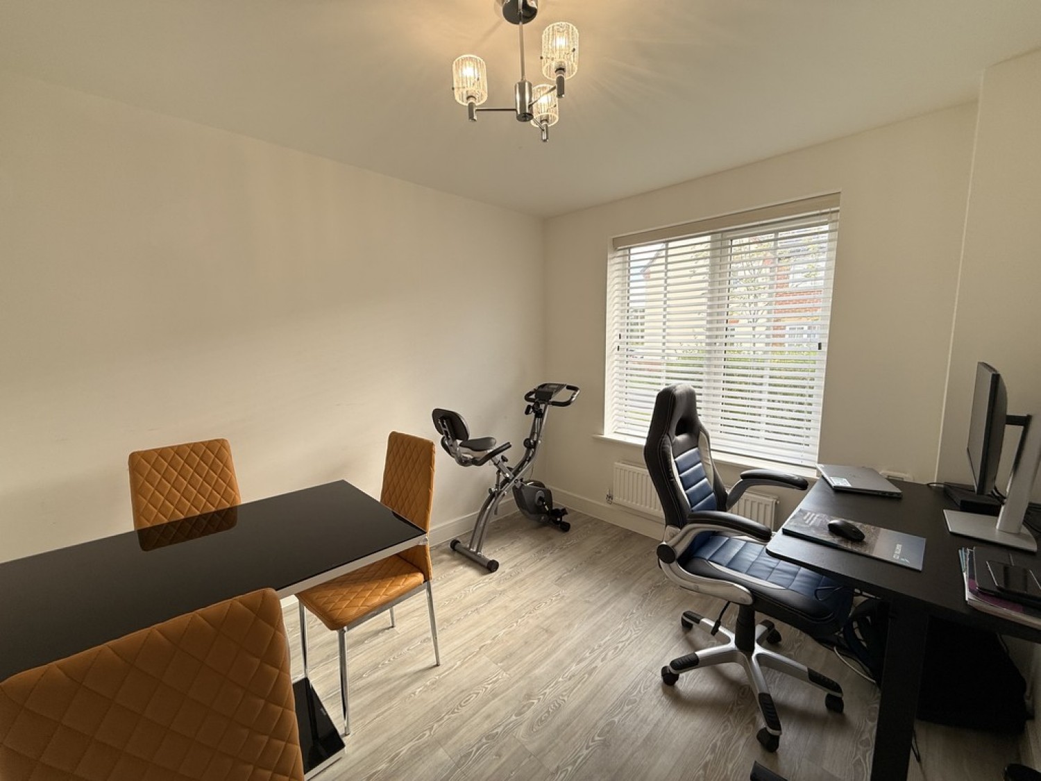 William Morrey Close, Stoneley Park