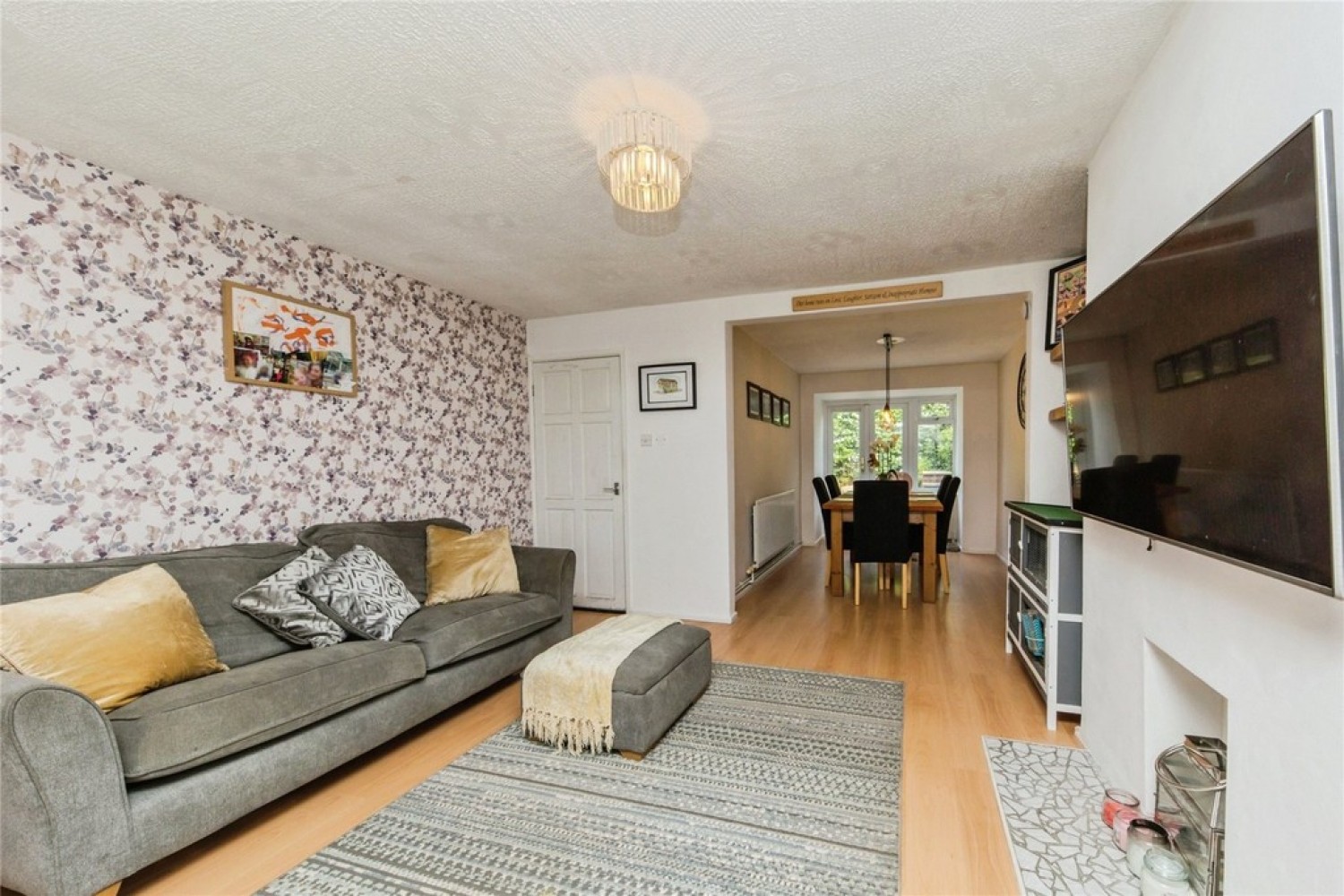 Greenfields Avenue, Shavington