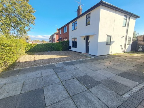 Room 4, Aldersey Road, Wistaston