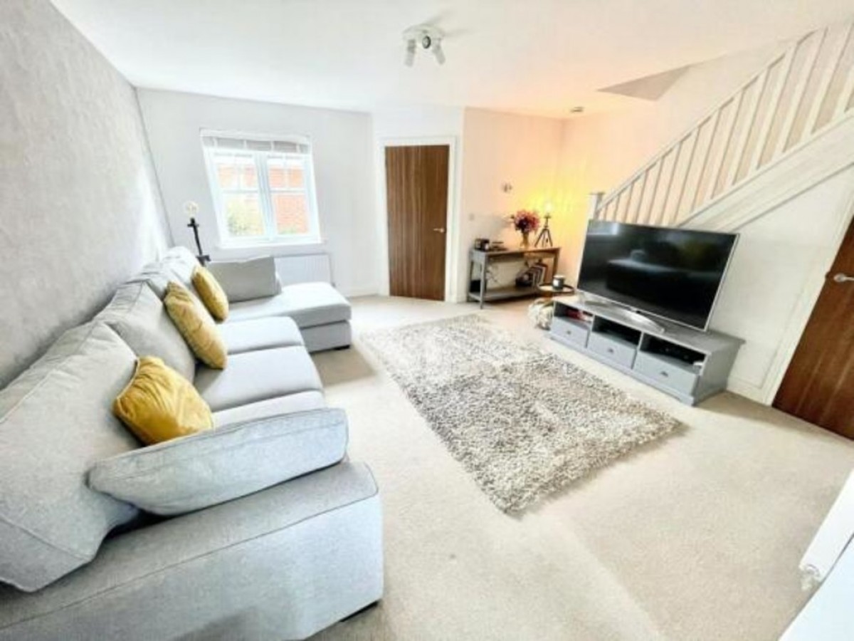 Telford Rd, Winnington Village