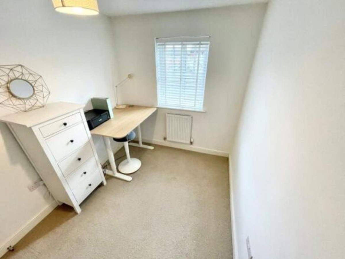 Telford Rd, Winnington Village