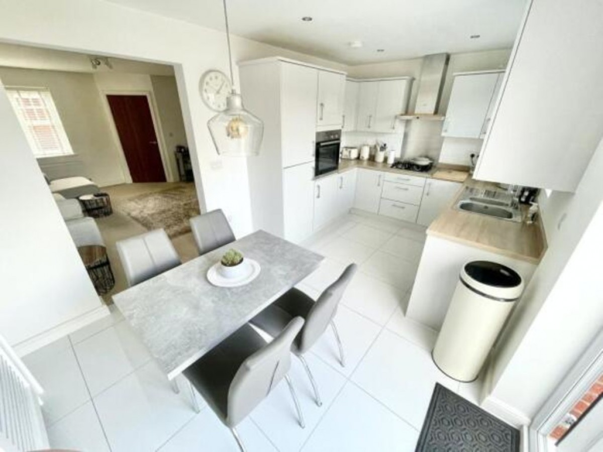 Telford Rd, Winnington Village