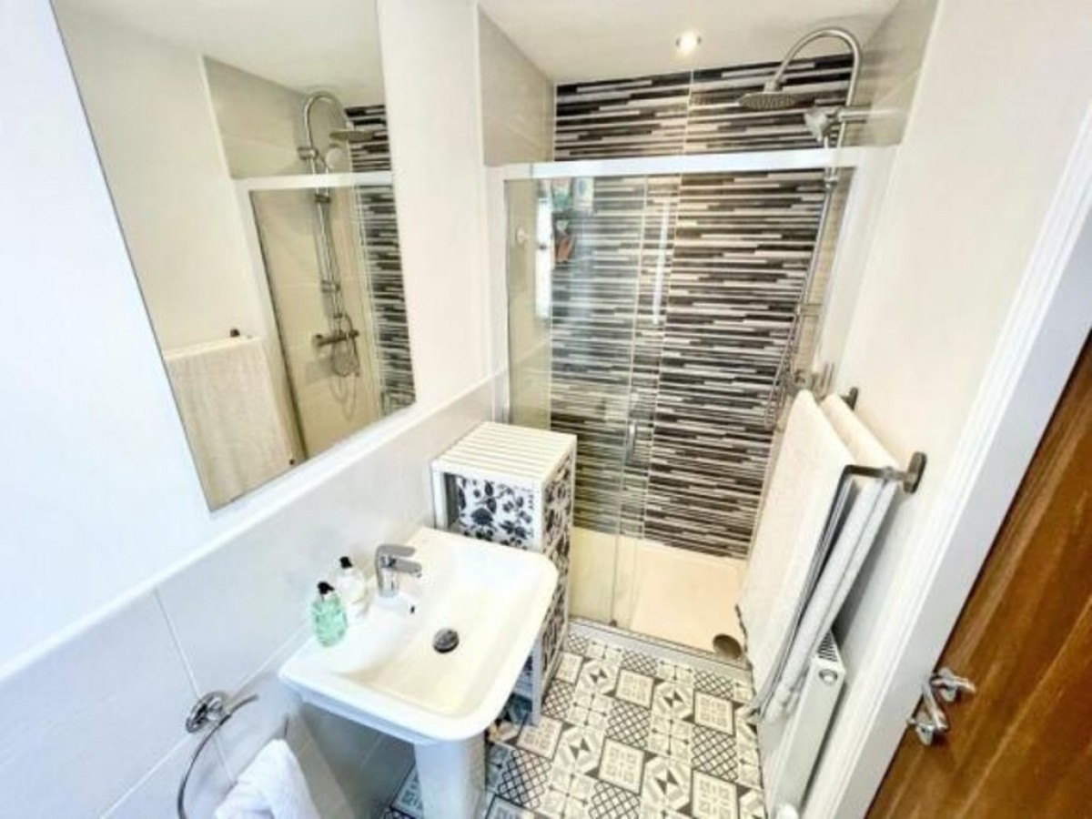 Telford Rd, Winnington Village