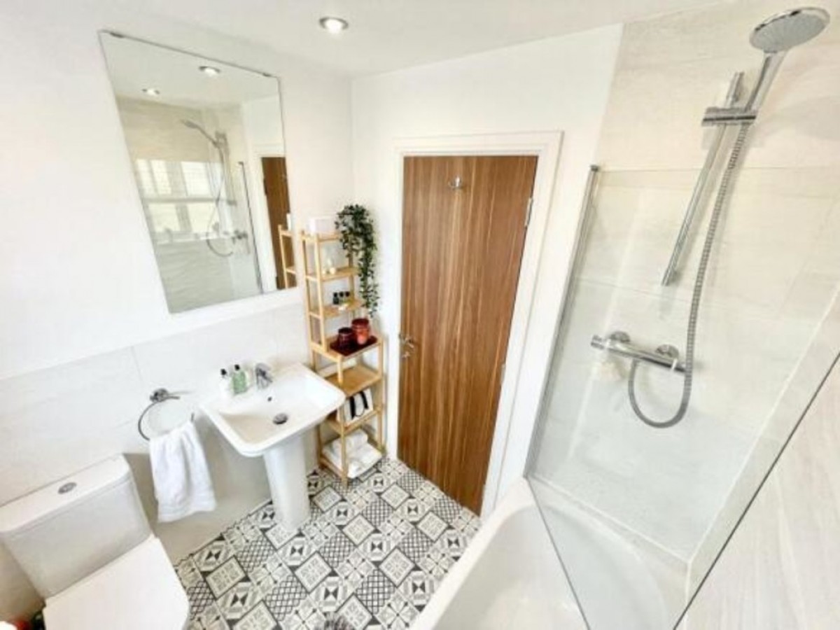 Telford Rd, Winnington Village