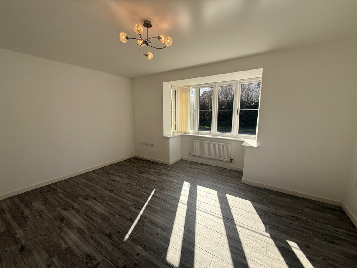 Philip Taylor Drive, Leighton