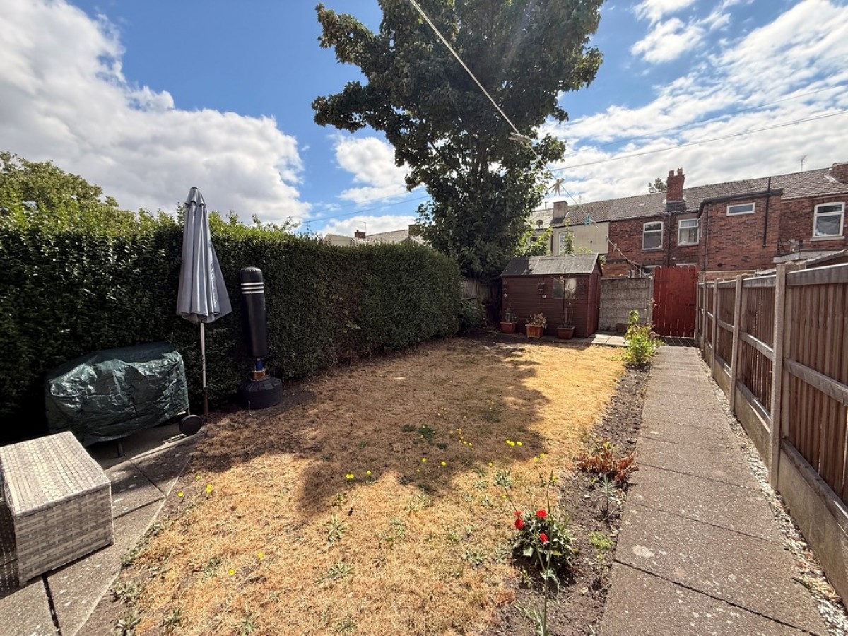McNeil Avenue, Crewe