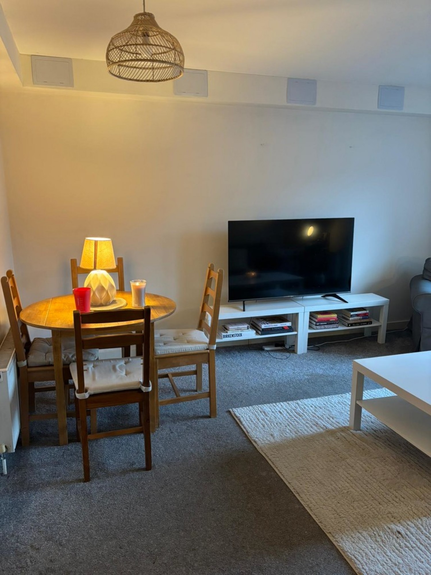 2 bedroom Flat for Letting COWCADDENS - Port Dundas Road - Furnished