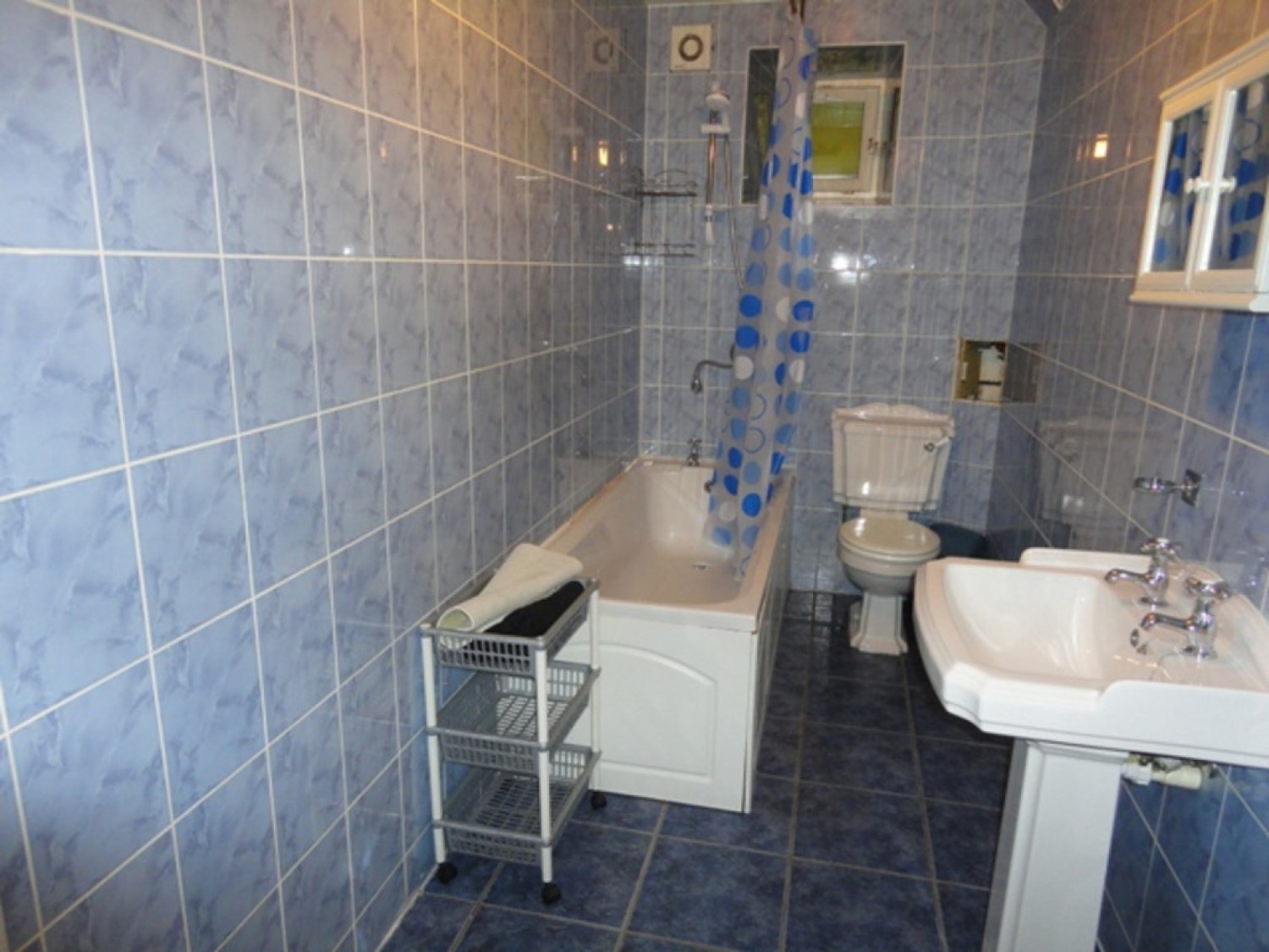 4 bedroom Flat for Letting Bower Street, Hillhead