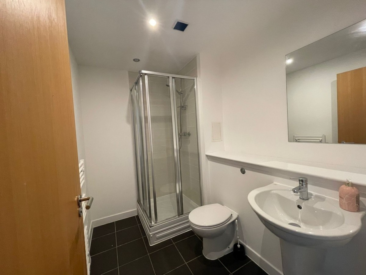 FINNIESTON - Stobcross Street - Furnished