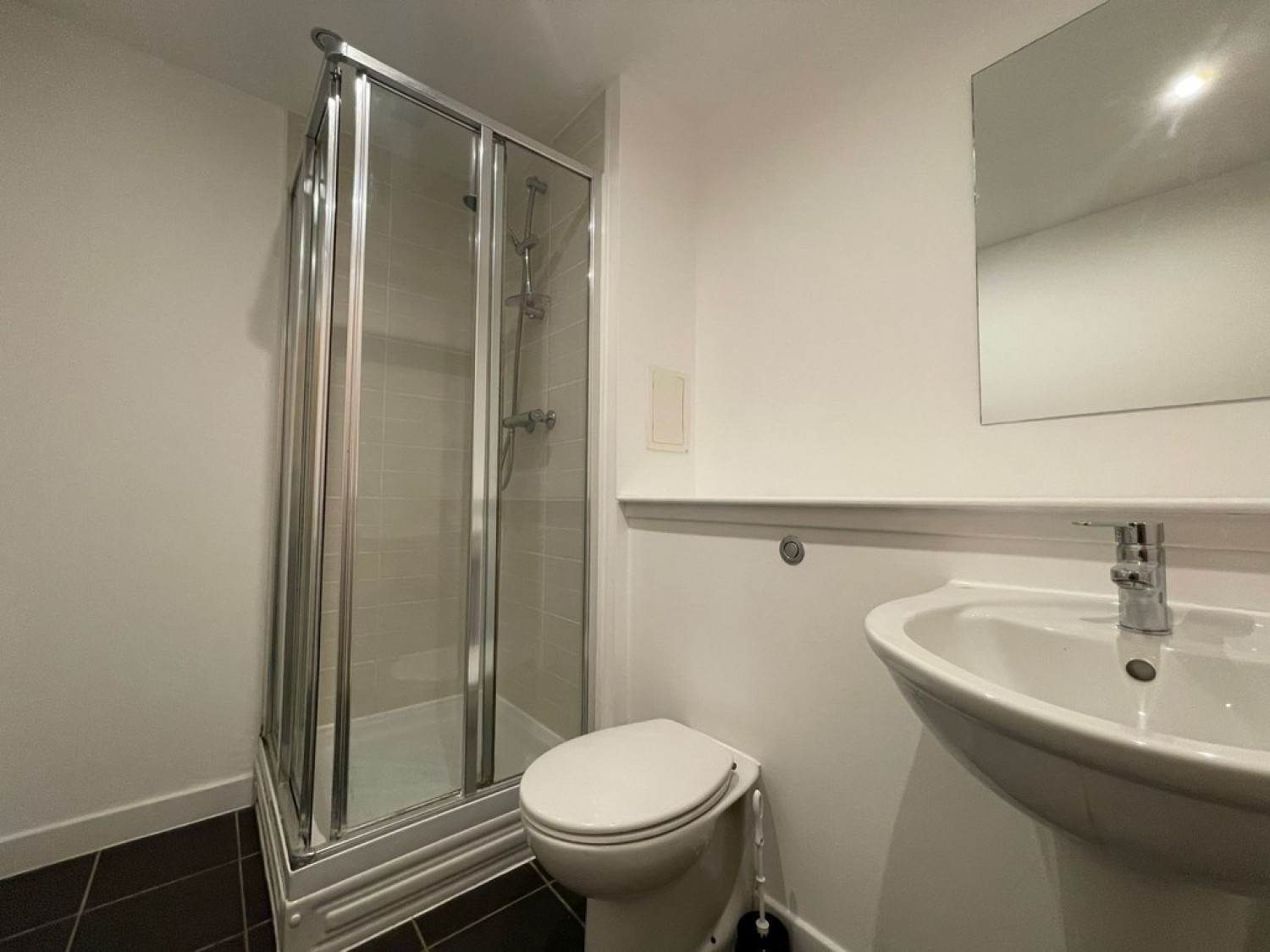 2 bedroom Flat for Letting FINNIESTON - Stobcross Street - Furnished