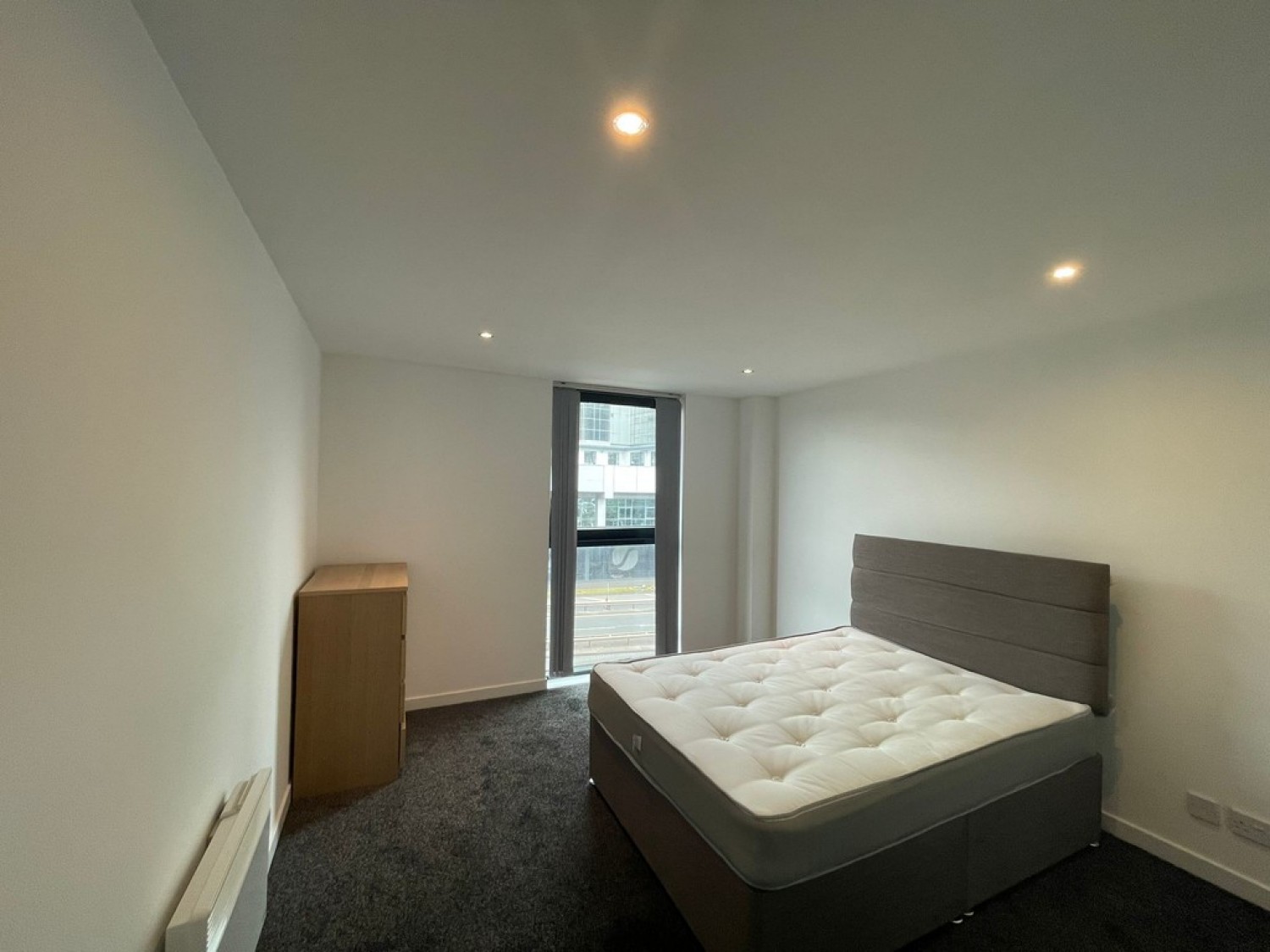 2 bedroom Flat for Letting FINNIESTON - Stobcross Street - Furnished