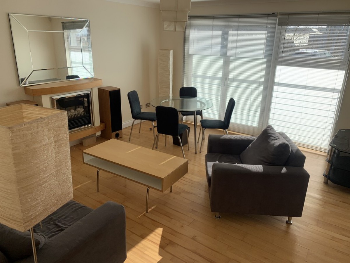 FINNIESTON - MINERVA WAY - FURNISHED