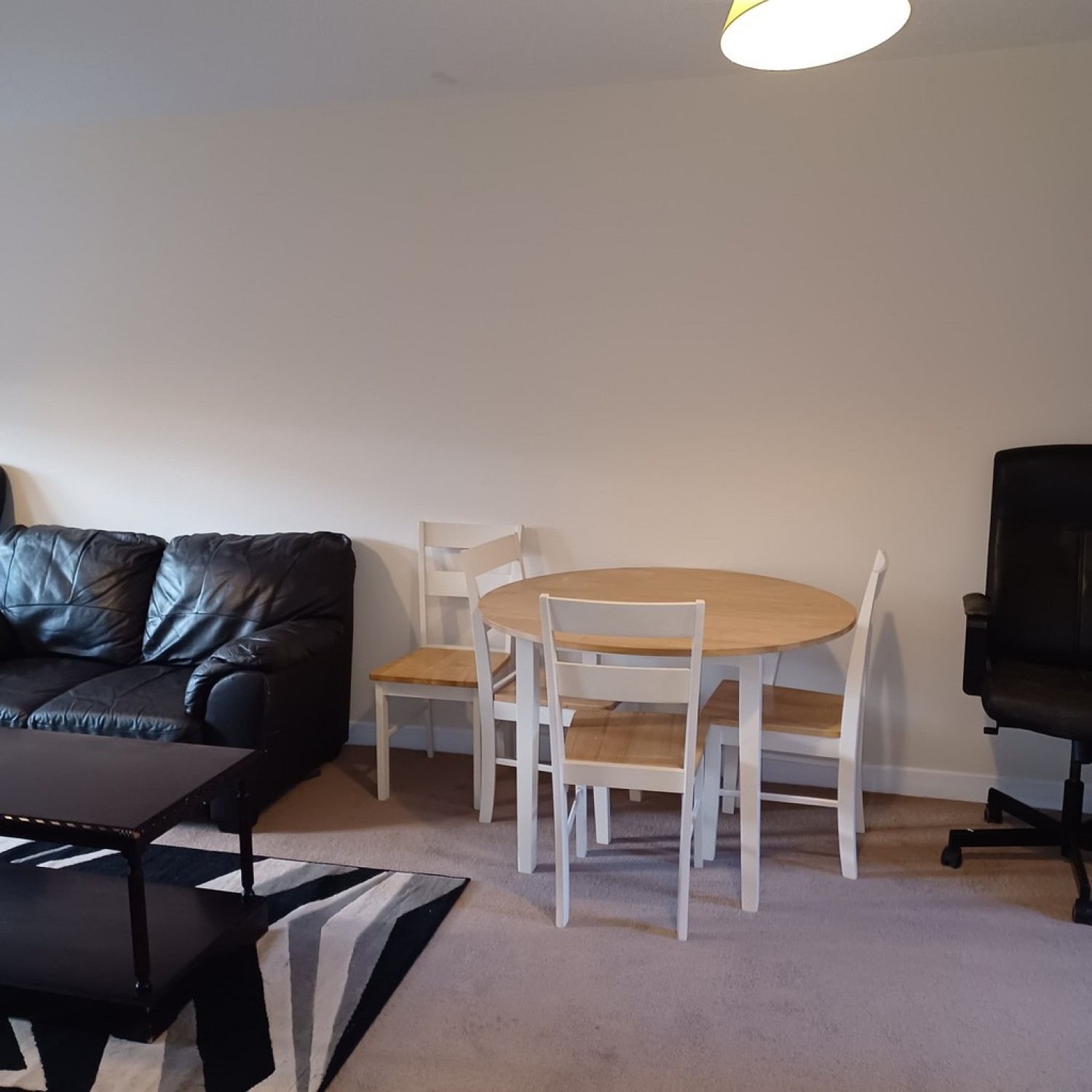 2 bedroom Flat for Letting 14 Cleveland Street, Charing Cross