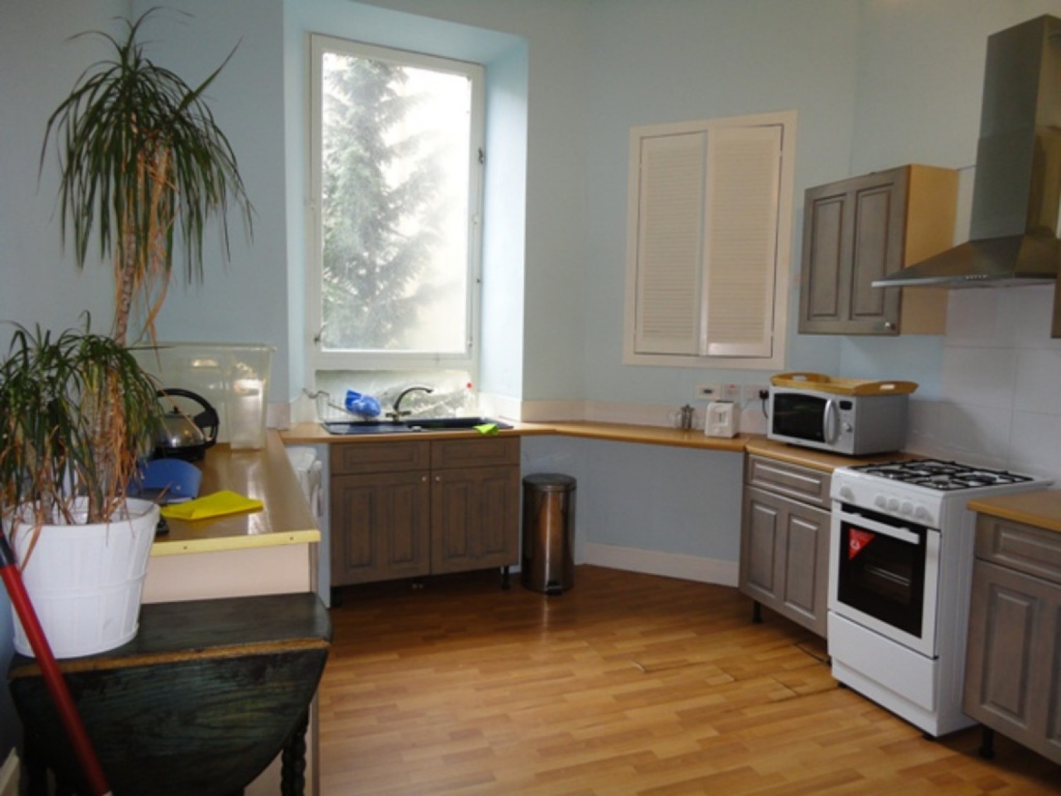 2 bedroom Flat for Letting Benitick Street