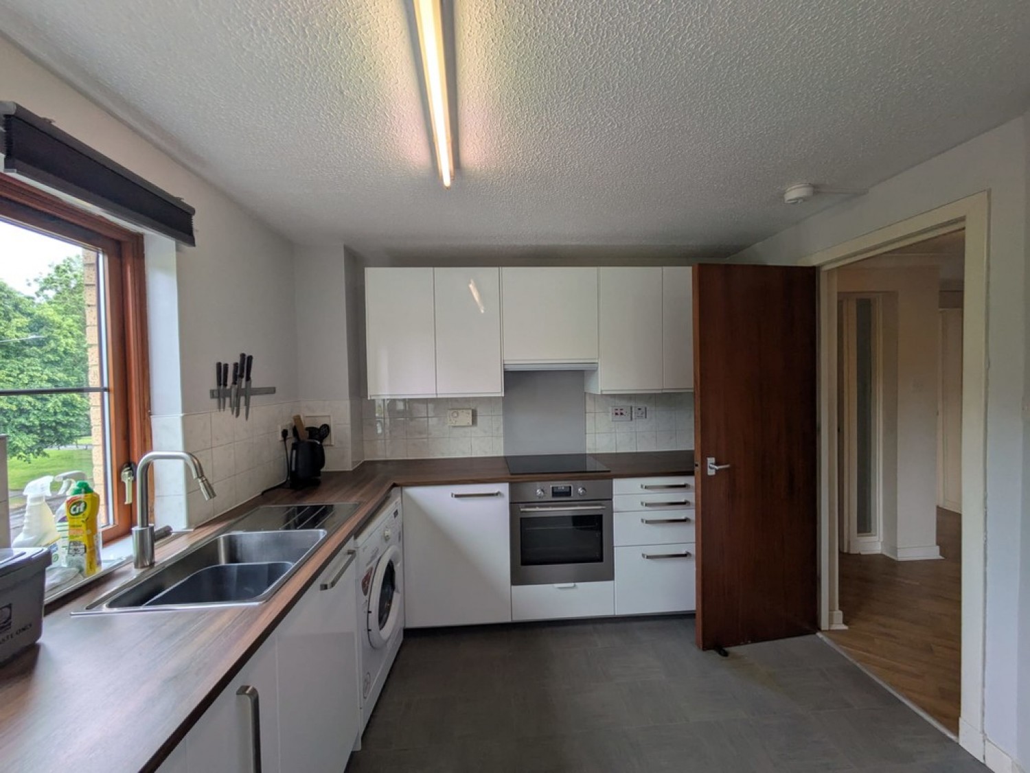 2 bedroom Flat for Letting Woodlands, North Woodside Road