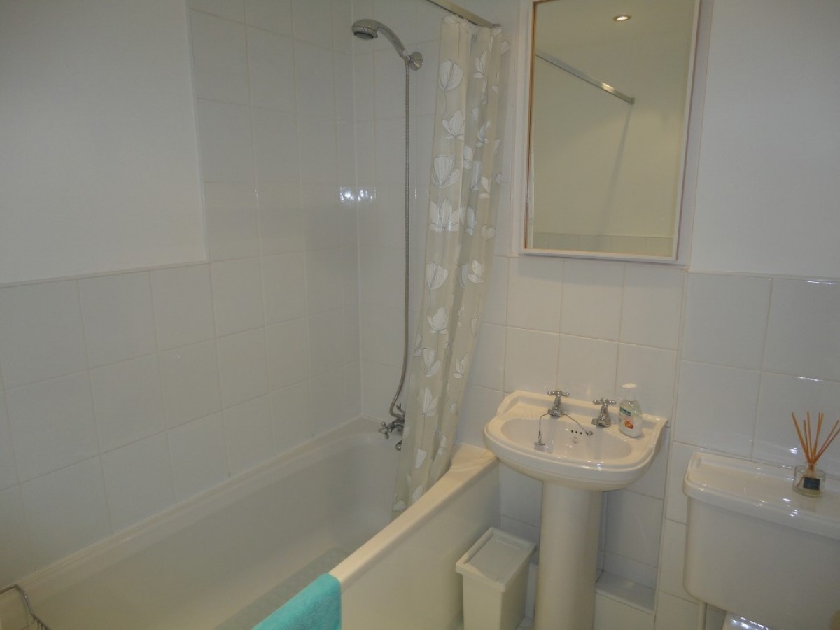 KELVINSIDE, Lancaster Crescent