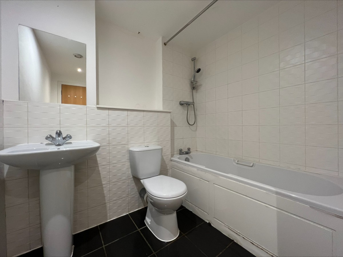 Lancefield Quay, Riverheights