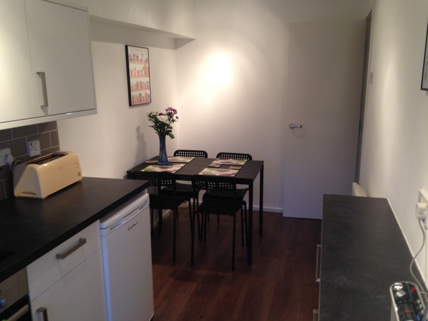 2 bedroom Flat for Letting 110 Buccleuch Street - Glasgow