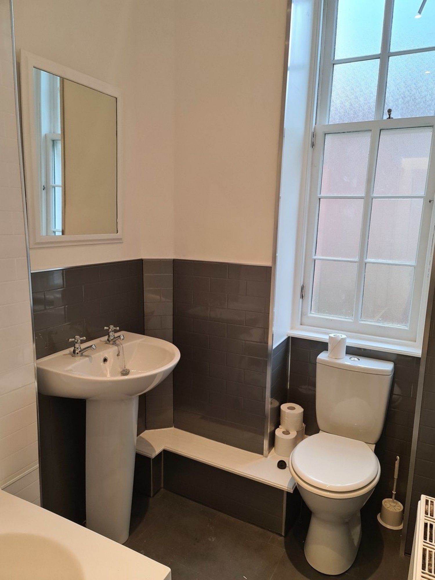 2 bedroom Flat for Letting Woodlands Drive - Woodlands