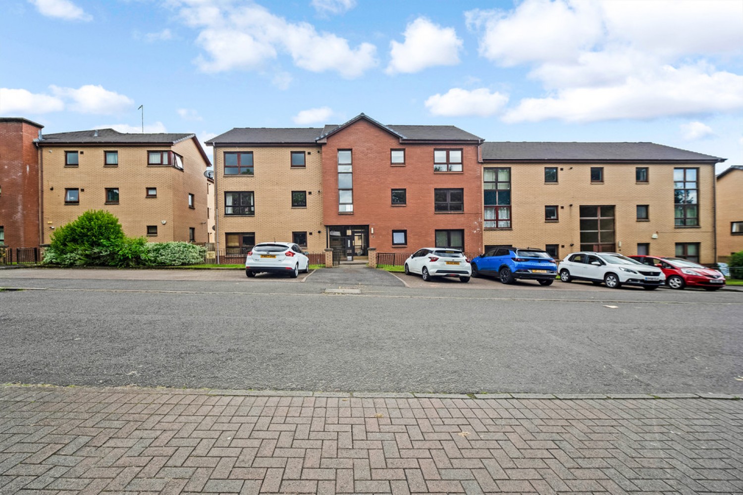2 bedroom Flat for Letting Hopehill Road