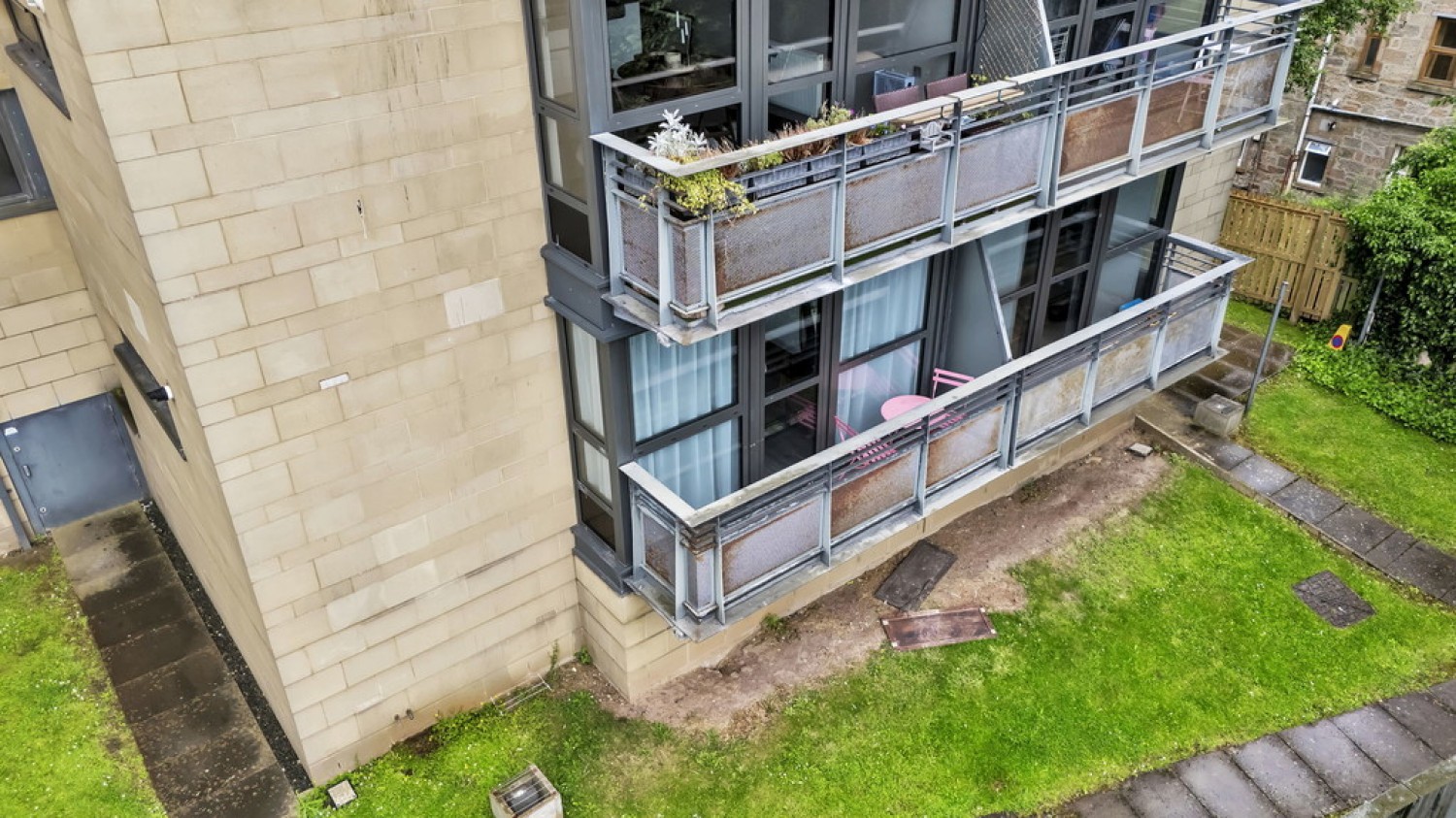 2 bedroom Flat for Letting Hill Street, City Centre
