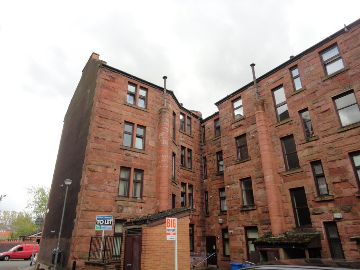 NORTHKELVINSIDE - Hathaway Lane - Part Furnished