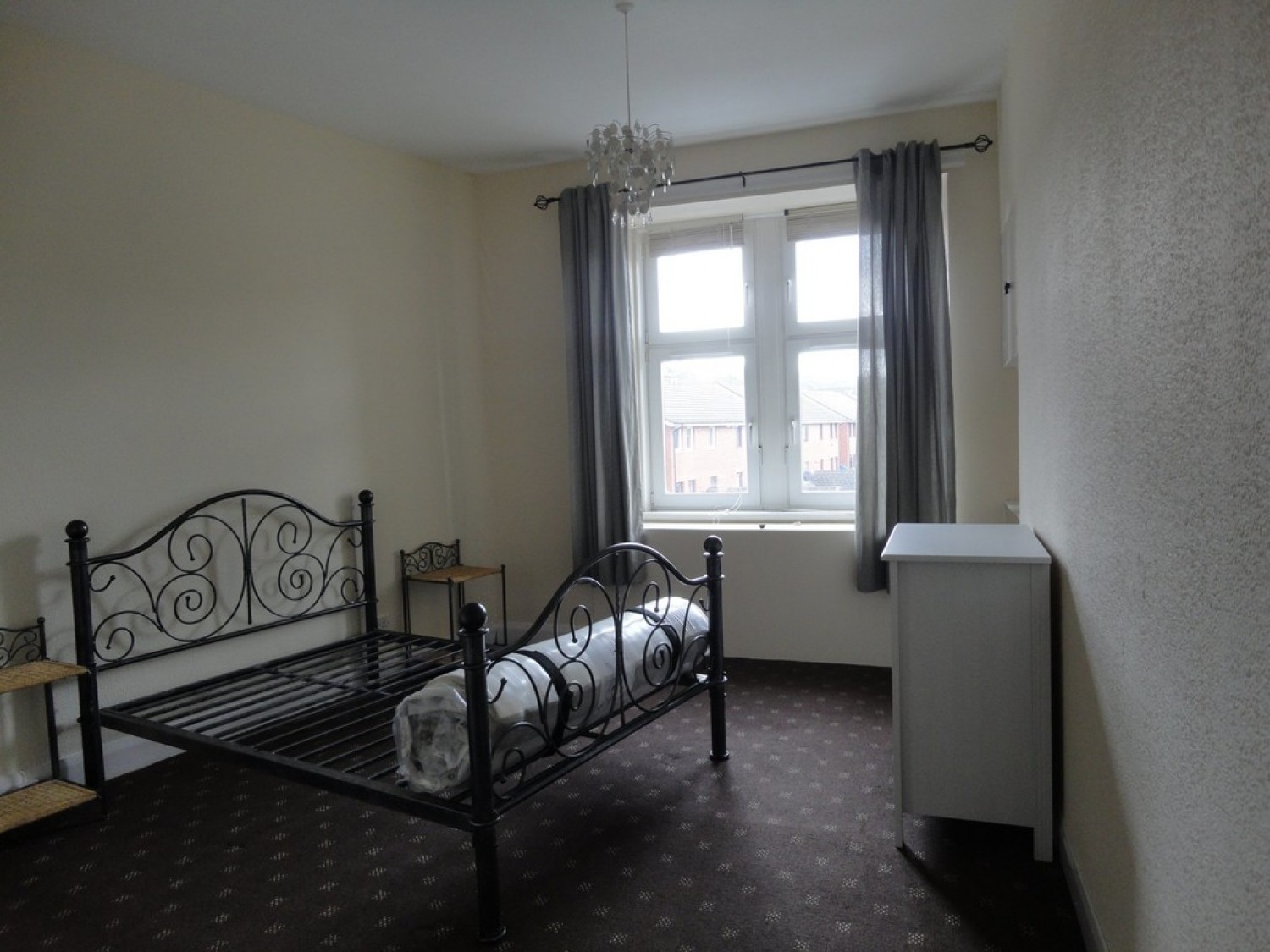 NORTHKELVINSIDE - Hathaway Lane - Part Furnished