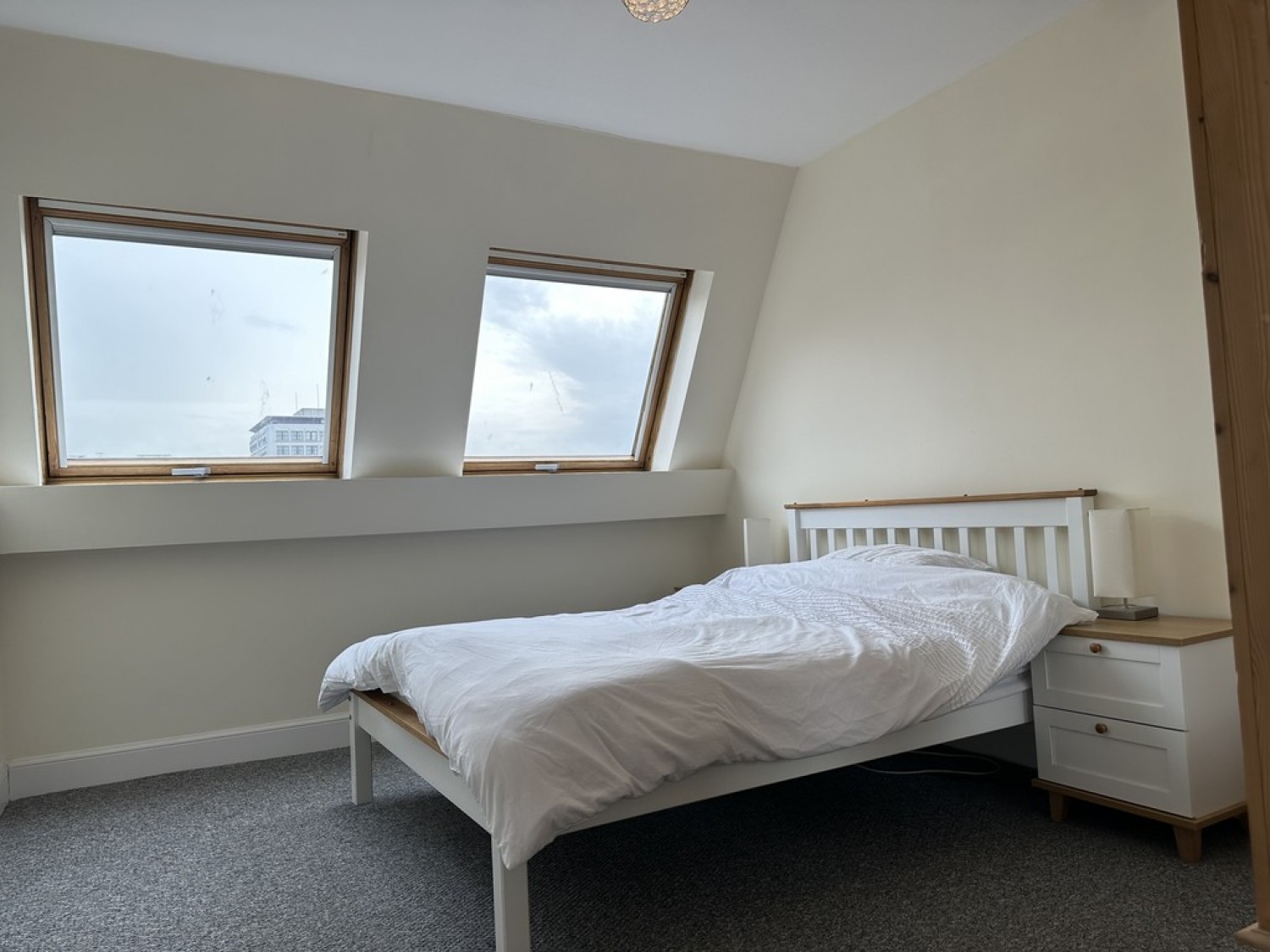 2 bedroom Flat for Letting Renfrew Street, Woodlands