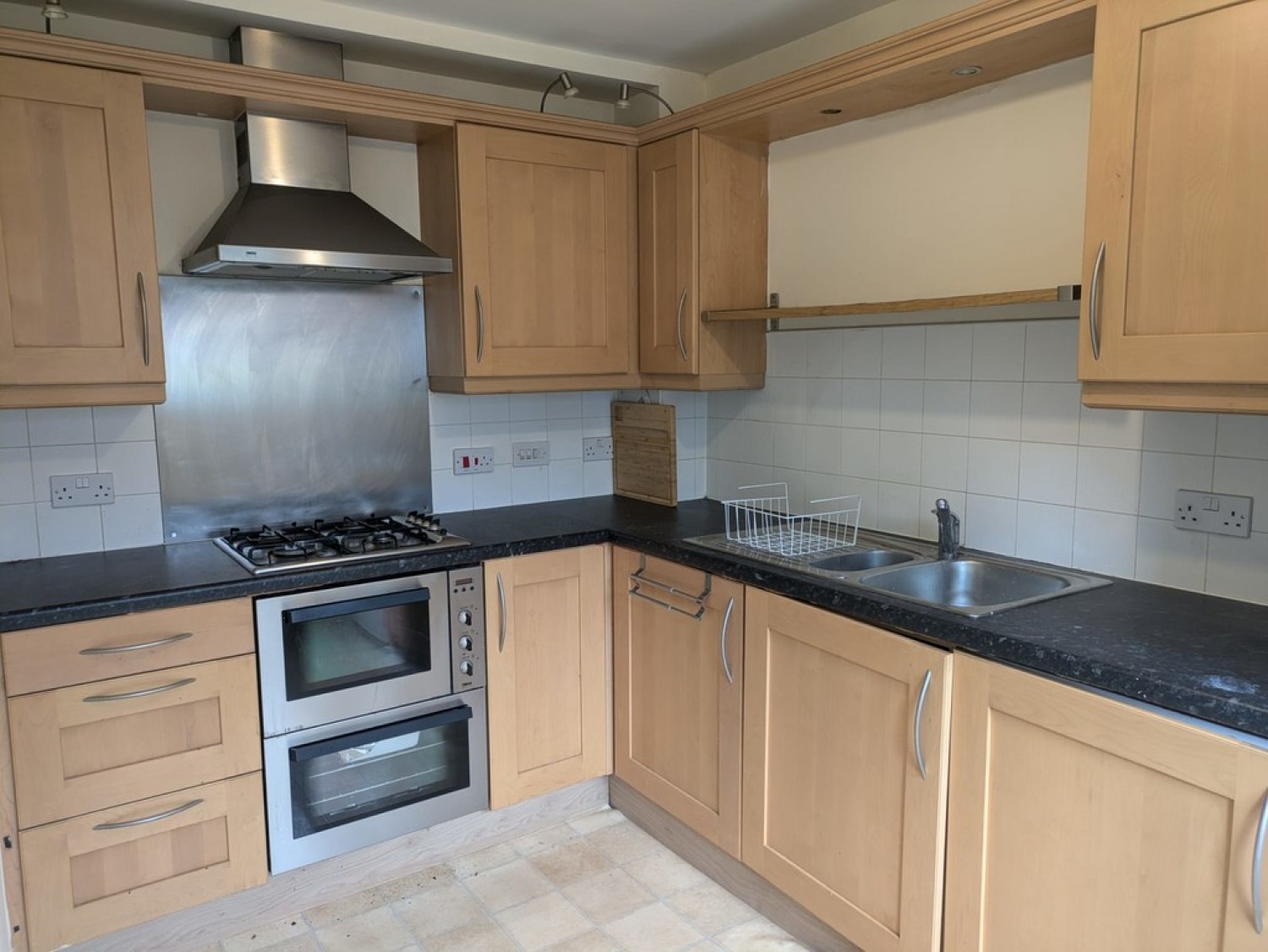 2 bedroom Flat for Letting Avenuepark Street, North Kelvinside