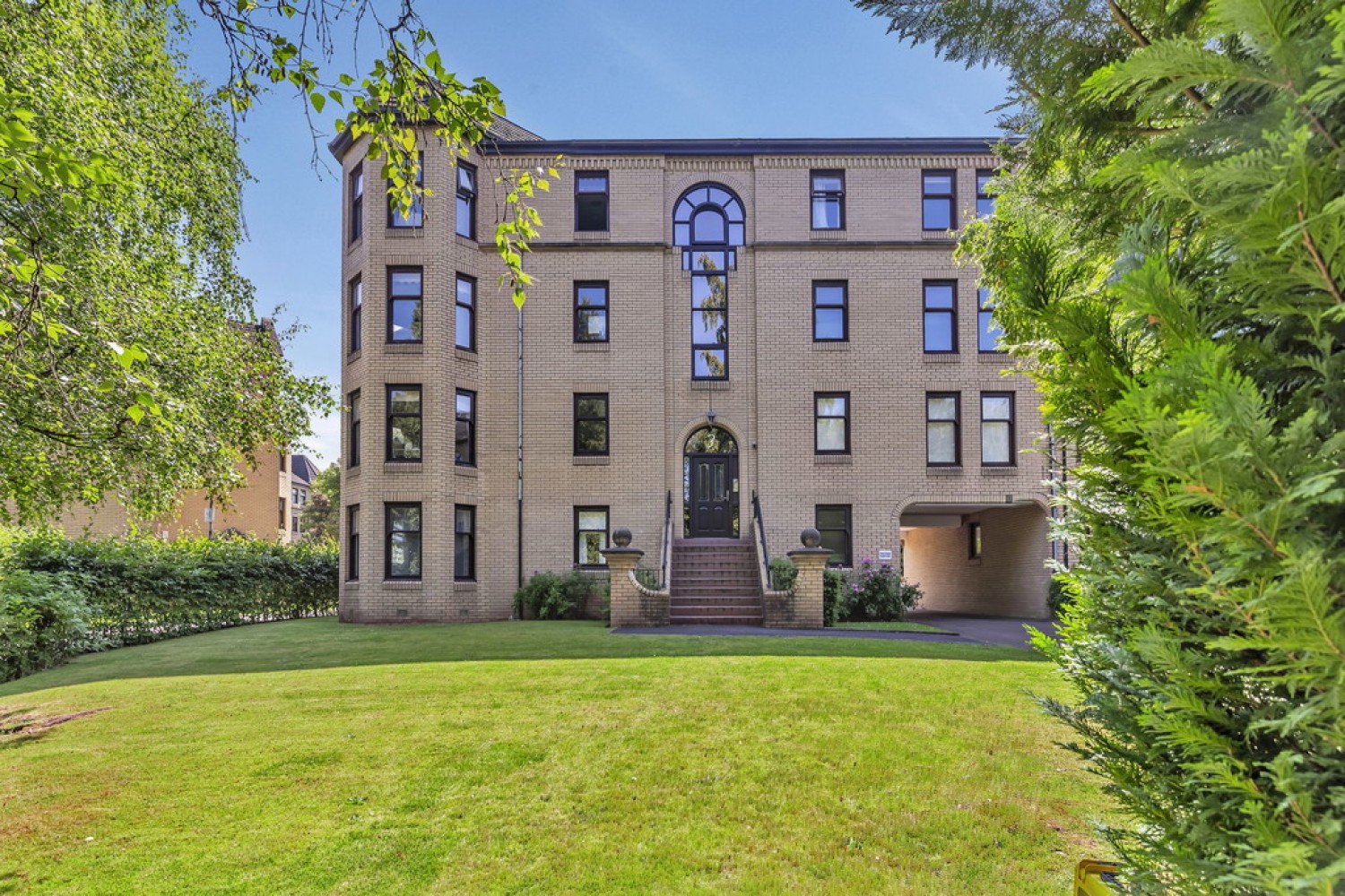2 bedroom Flat for Sale 3 Hughenden Gardens, Hyndland