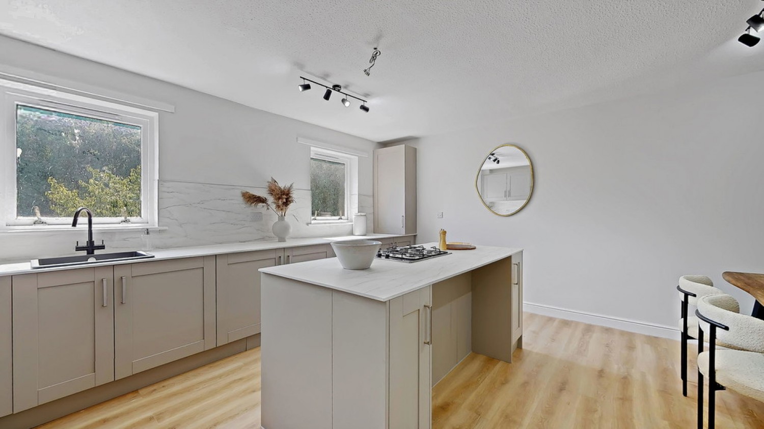2 bedroom Flat for Sale 3 Hughenden Gardens, Hyndland