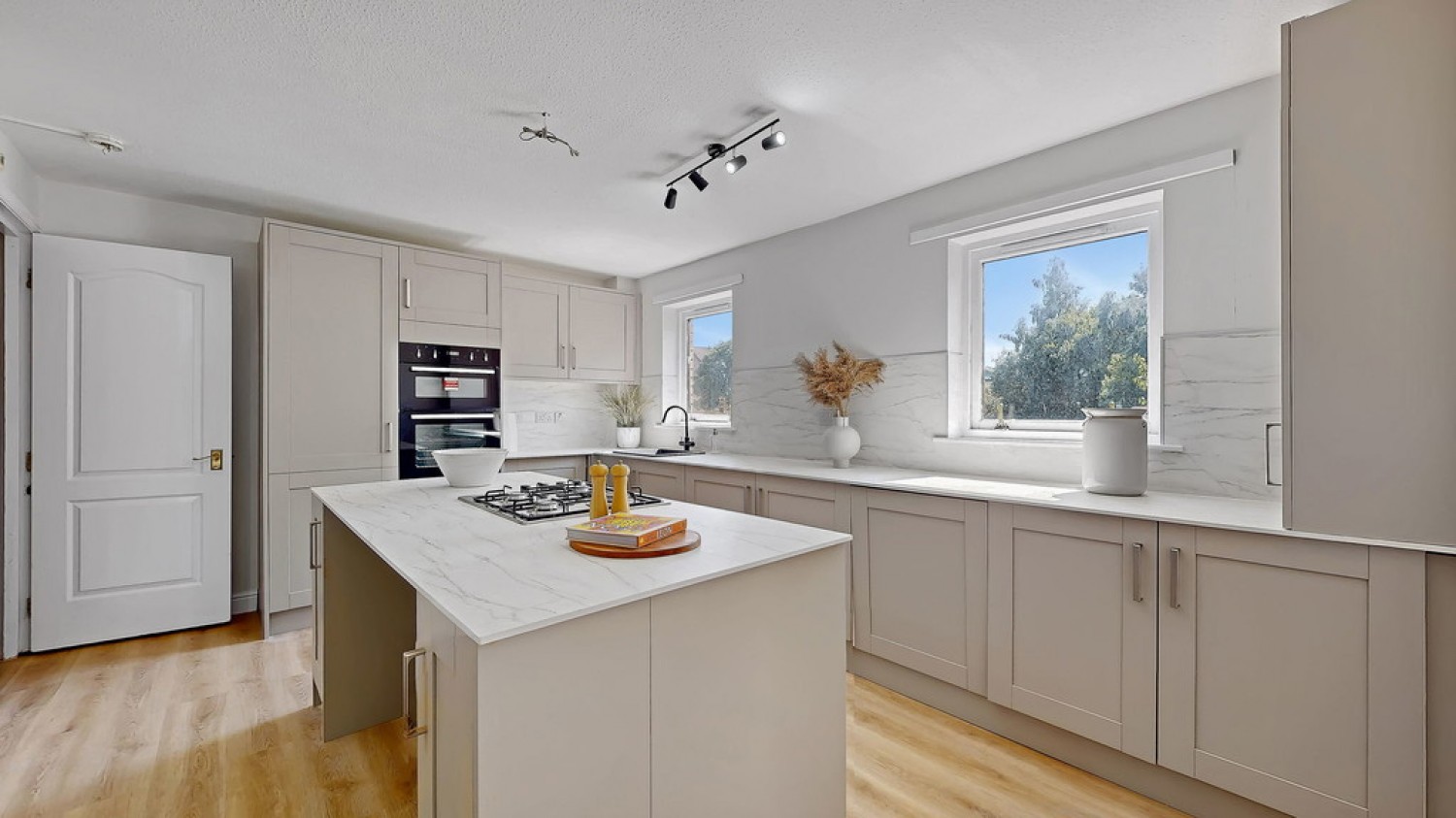 2 bedroom Flat for Sale 3 Hughenden Gardens, Hyndland