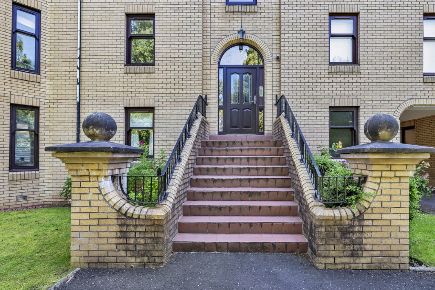 2 bedroom Flat for Sale 3 Hughenden Gardens, Hyndland