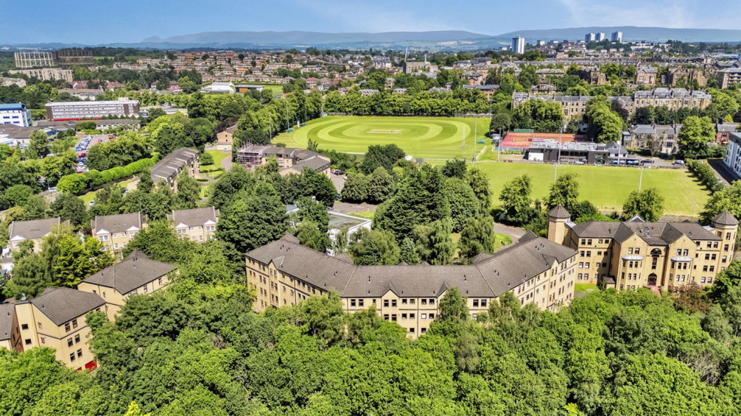 2 bedroom Flat for Sale 3 Hughenden Gardens, Hyndland