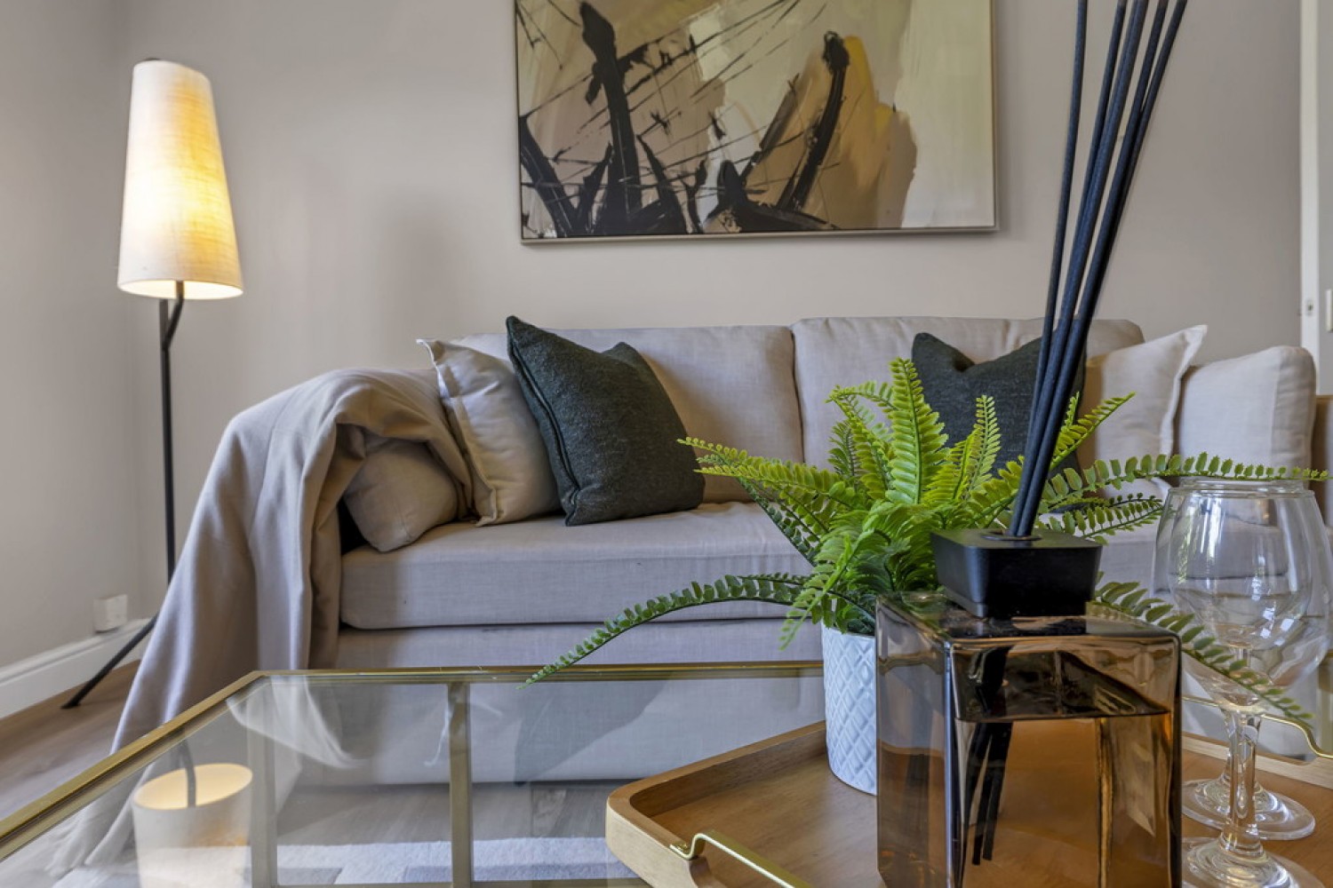 2 bedroom Flat for Sale 3 Hughenden Gardens, Hyndland