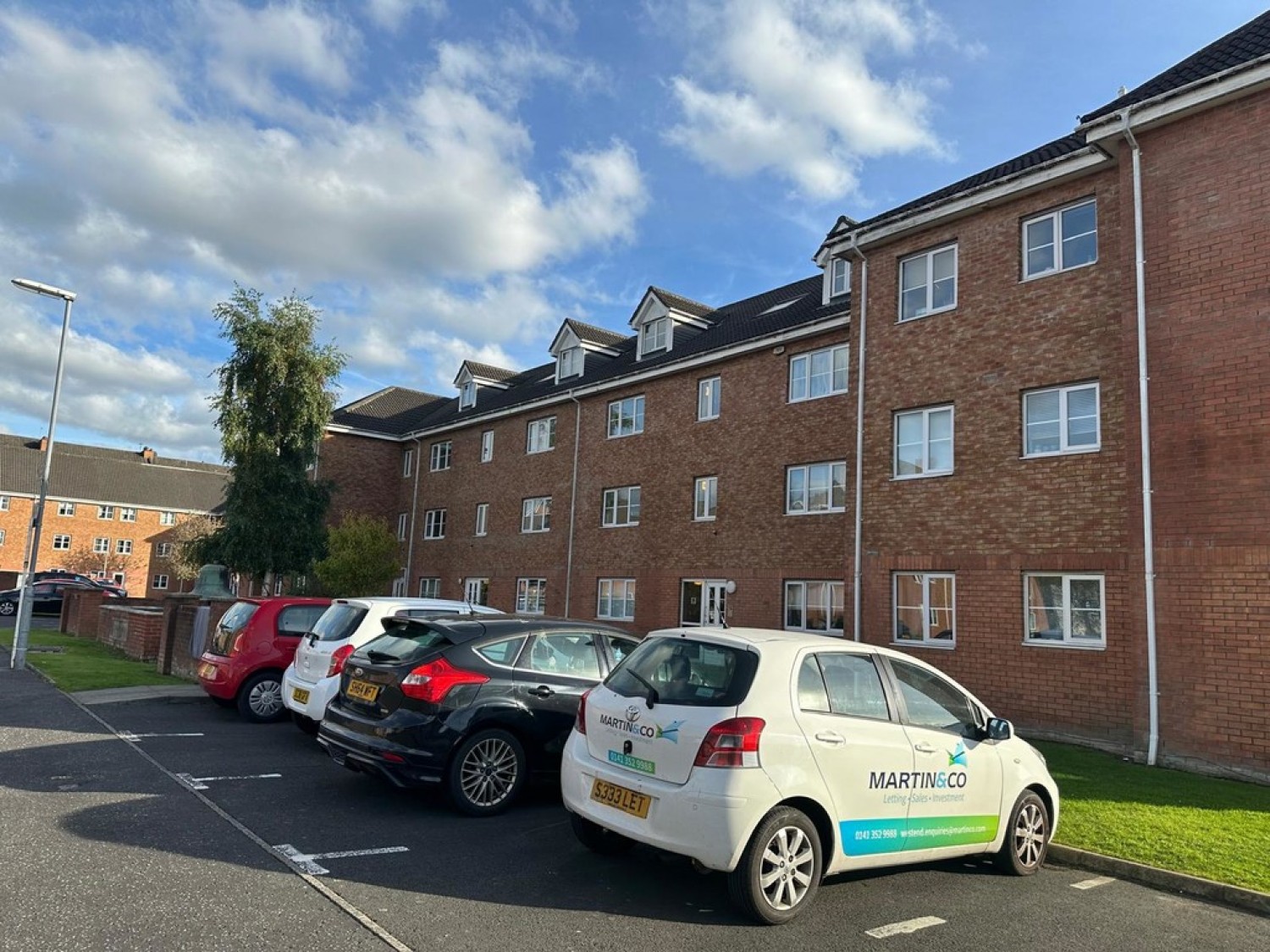 2 bedroom Flat for Sale BRIDGETON - Tullis Gardens