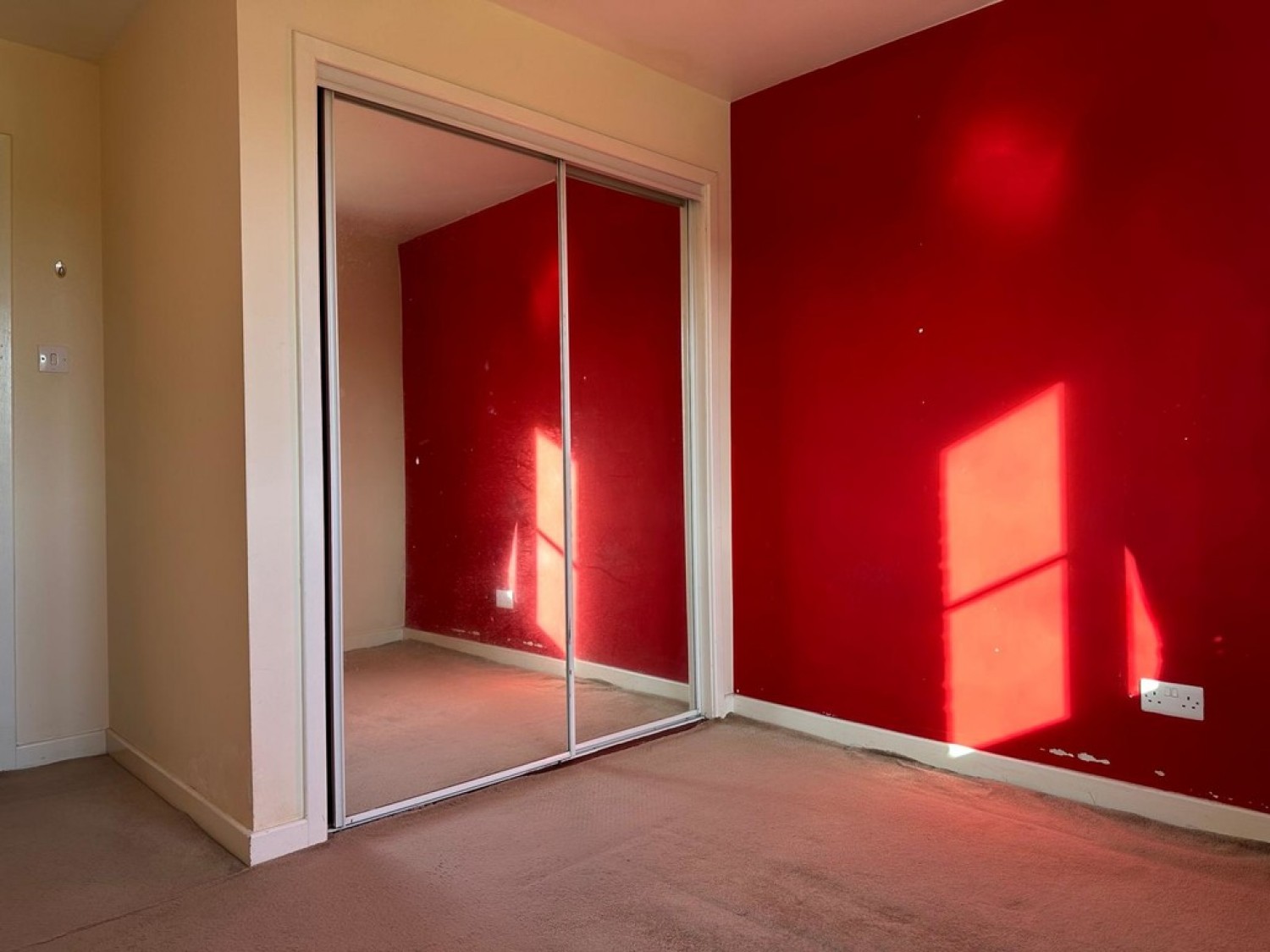 2 bedroom Flat for Sale BRIDGETON - Tullis Gardens