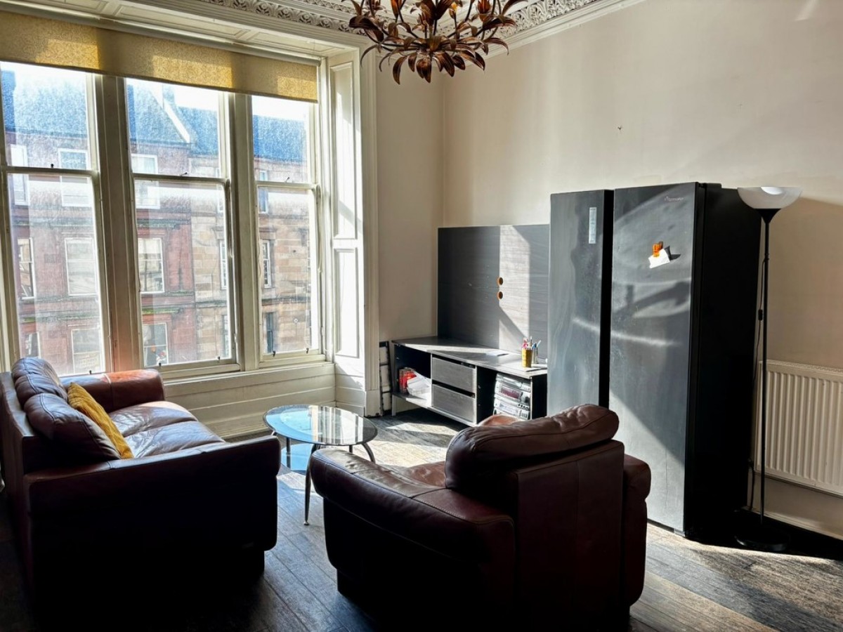 Great Western Road, Woodlands