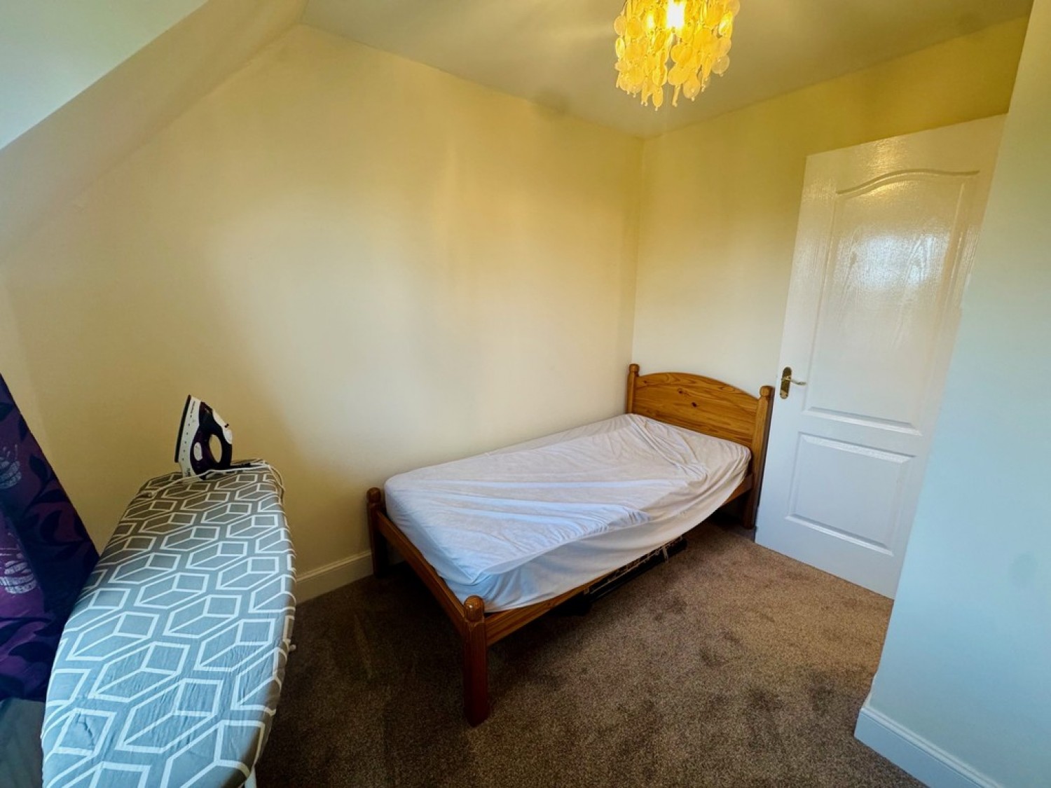 Kessington Square, Bearsden, Glasgow