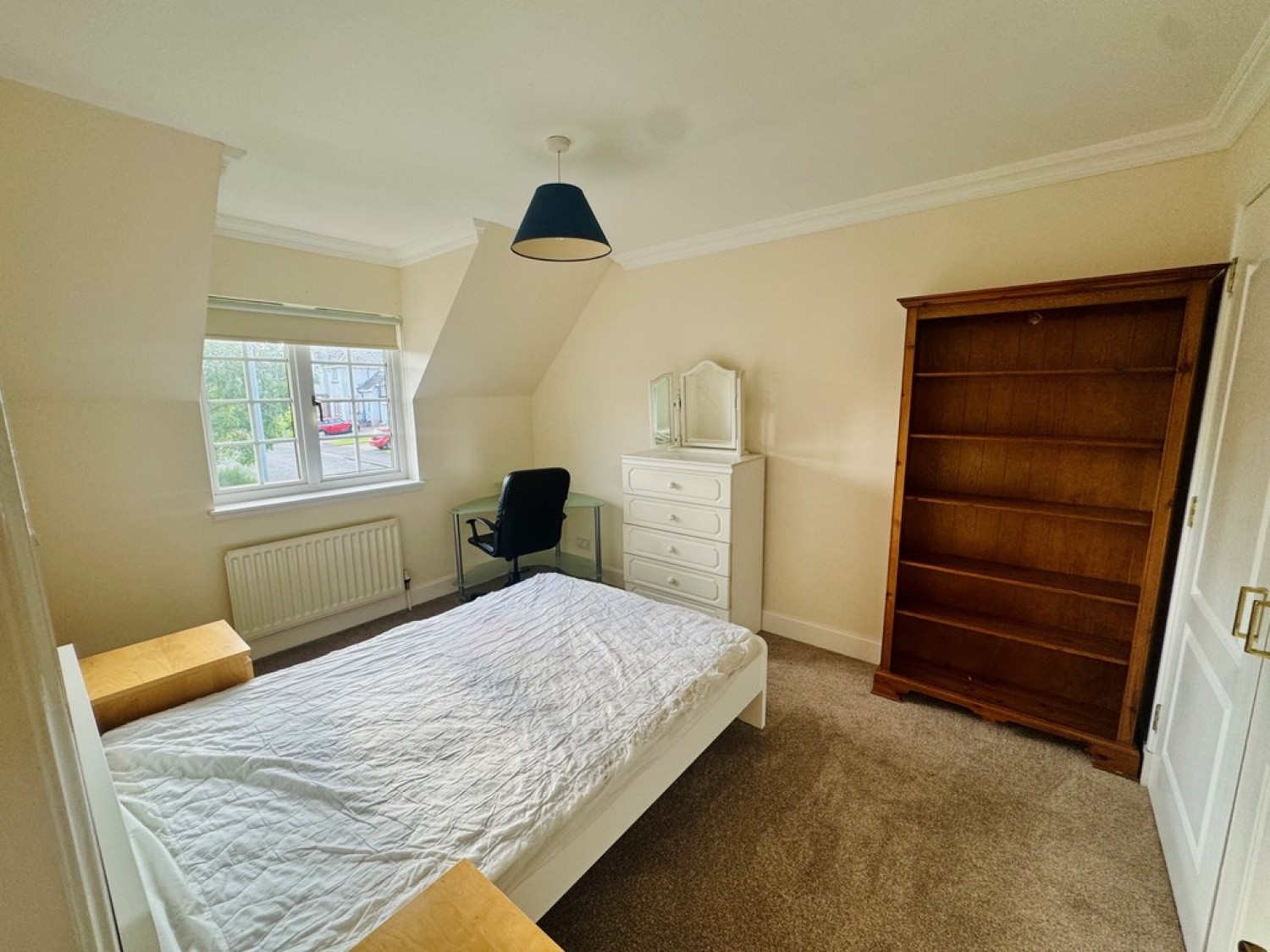 Kessington Square, Bearsden, Glasgow