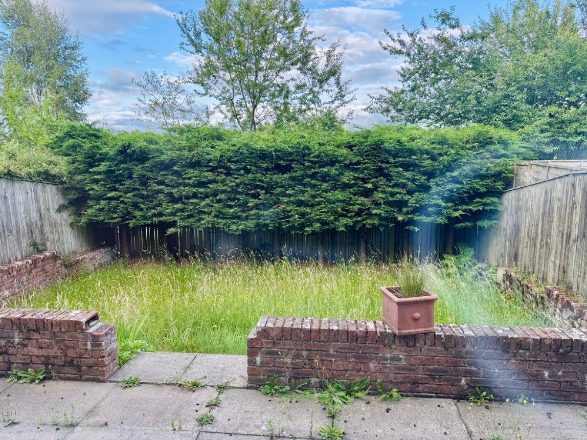 Kessington Square, Bearsden, Glasgow